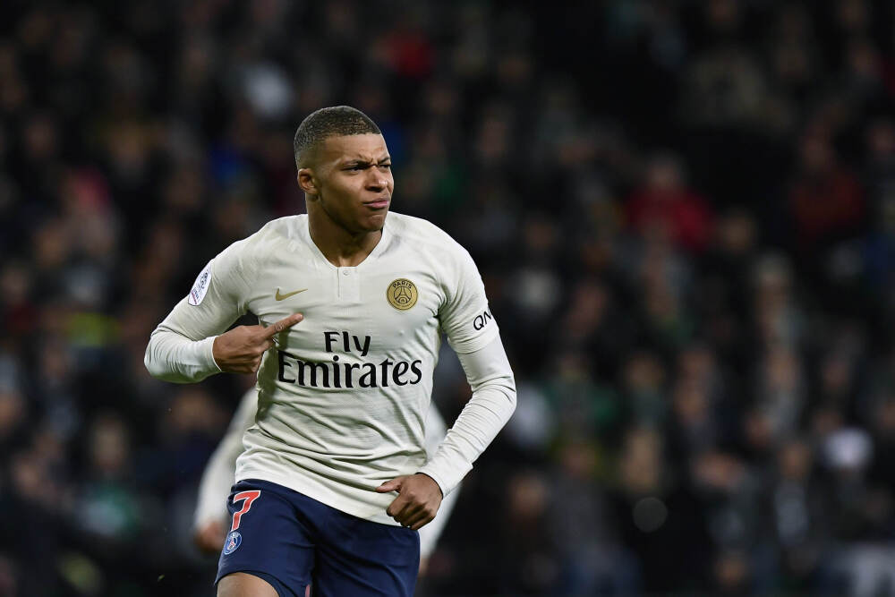 700㎡气质大宅, 倚山观海, 住进自然